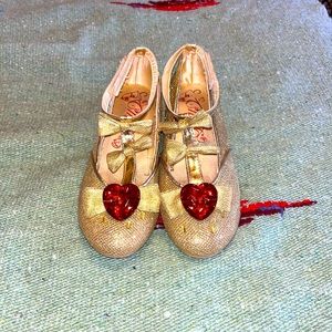 *sold on Merc* Disney Princess Belle shoes girls sz 2/3